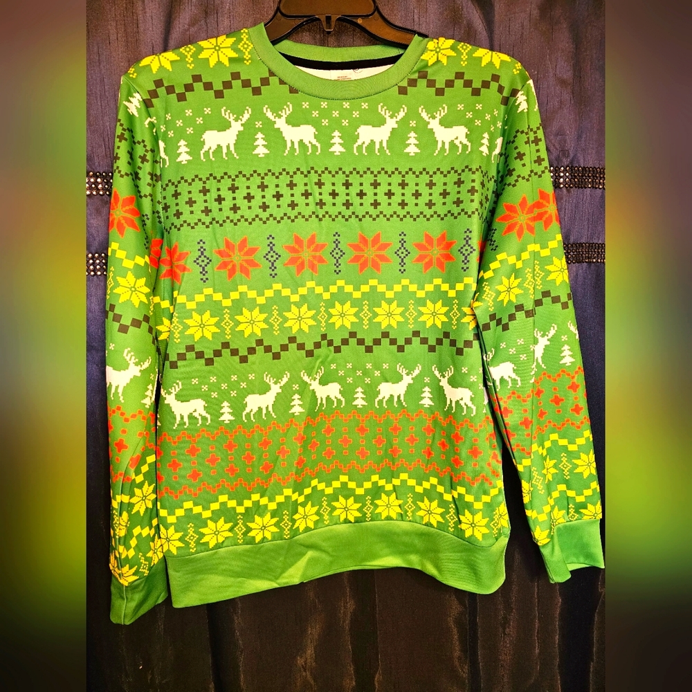 Ugly but cute holiday sweater ladies small, green